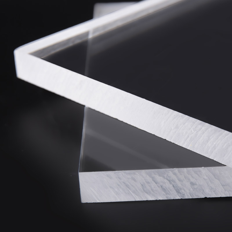 高強度のクリアアクリルシート